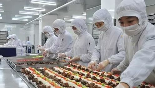 全球最低年薪與勞務分包政策比較 誰在保障勞工權益？